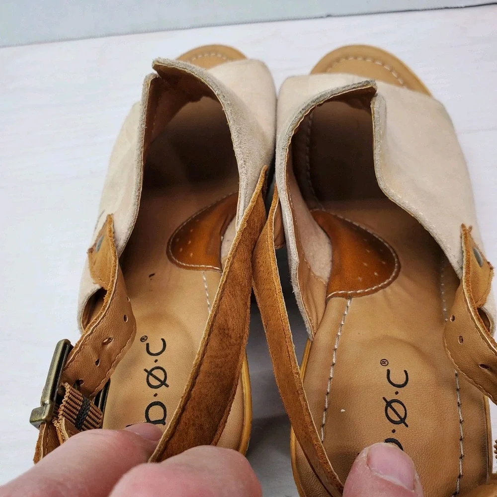 Boc Noelle Suede Leather Wedge Shoes Womens 8M Tan Sandals Sling Back Fast Ship